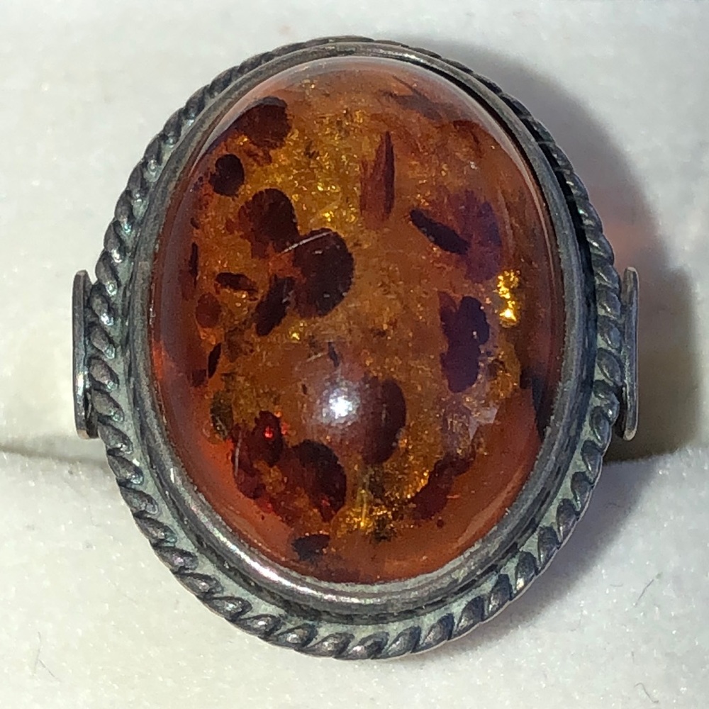 Vintage sterling silver genuine Amber s 6 ring